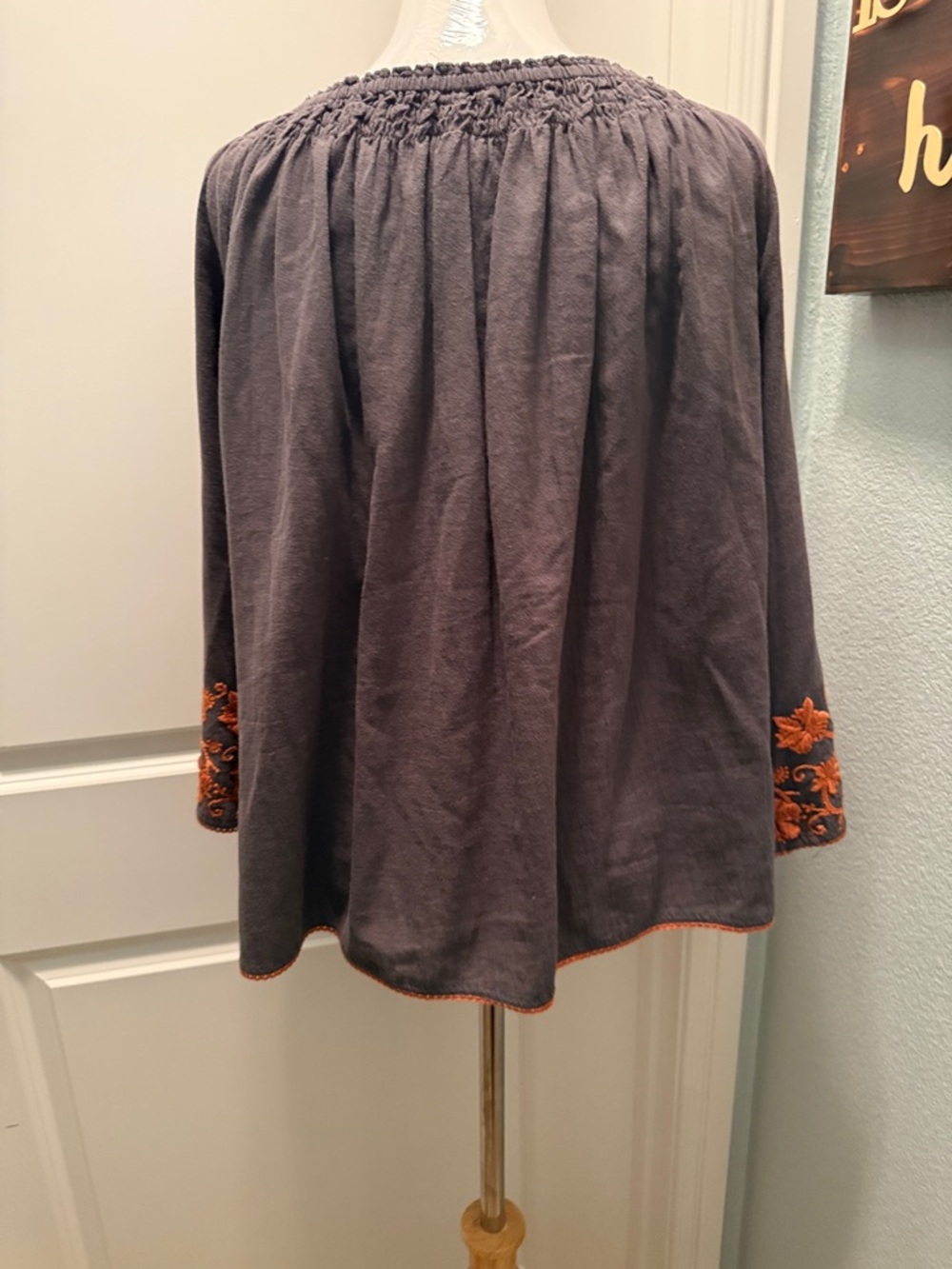 Sister Mary Top in Charcoal with Black Details - Picture 4 of 7